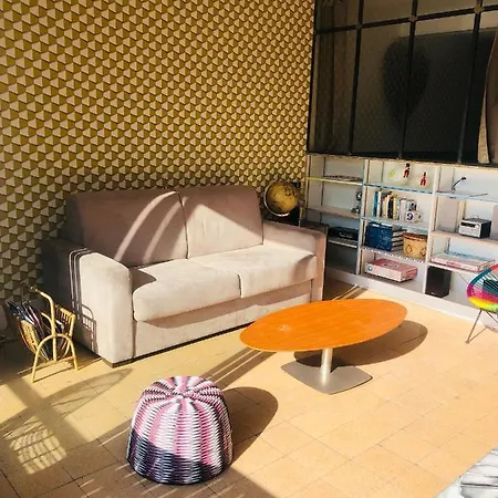 Croisette Banane 4 Sleeps Cannes